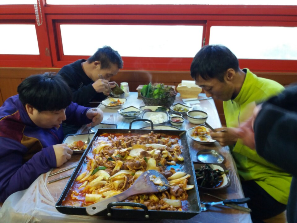 외식활동을 다녀왔습니다