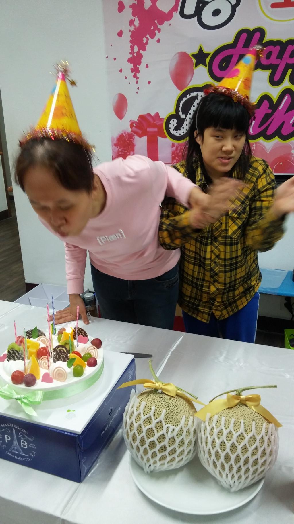 10월 거주인 생일파티