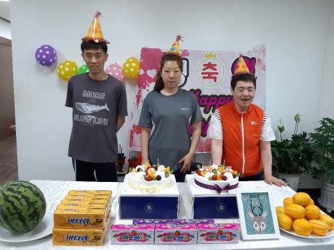 2019년 06월 거주인 생일파티