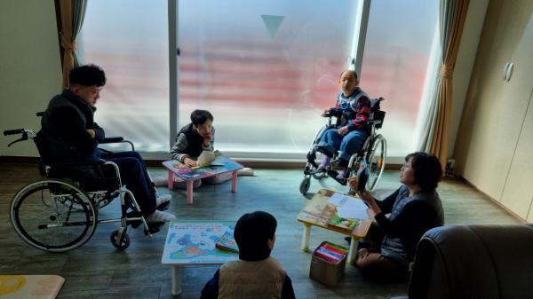 동화책하고 놀자 프로그램