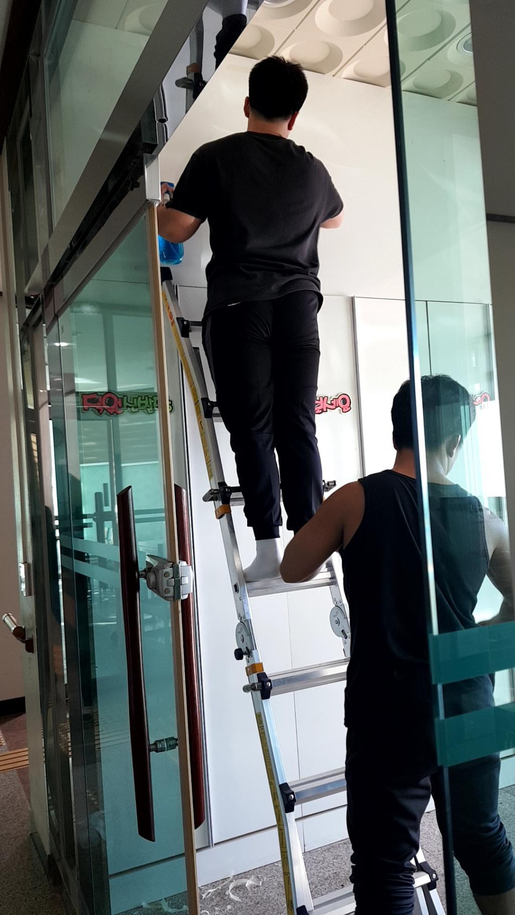 태안고등학교 씨름부 학생들이 봉사로 수고해 주셨습니다